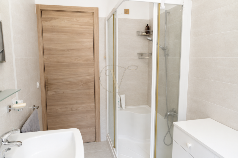 Scopri questo funzionale appartamento situato nel cuore di San Bellino. Questa casa è ideale per ...
