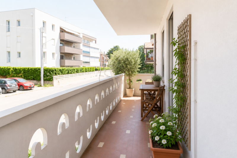 Scopri questo funzionale appartamento situato nel cuore di San Bellino. Questa casa è ideale per ...