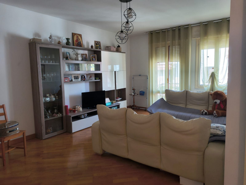 PADOVA zona PONTEVIGODARZERE in quartiere ben servito e comodo alla città APPARTAMENTO completame...