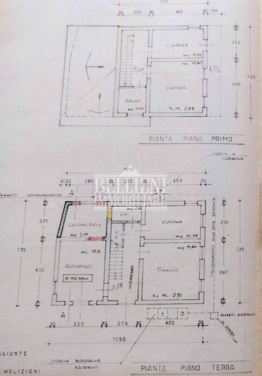 DUEVILLE - Proponiamo in vendita una casa singola da ristrutturare con giardino esclusivo e magaz...