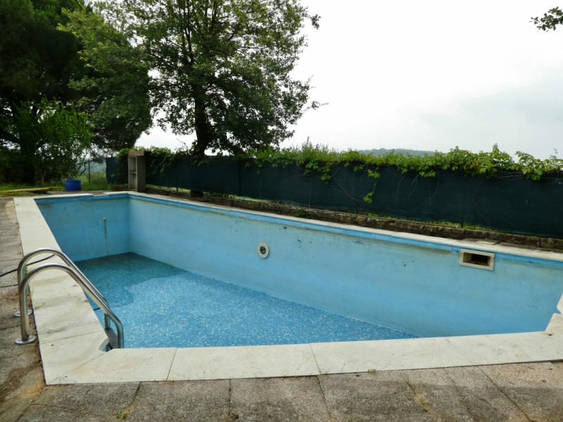 VILLETTA SINGOLA CON PISCINA E AMPIO APPEZZAMENTO DI TERRENO, IN VENDITA A POZZOLO DI VILLAGA - R...