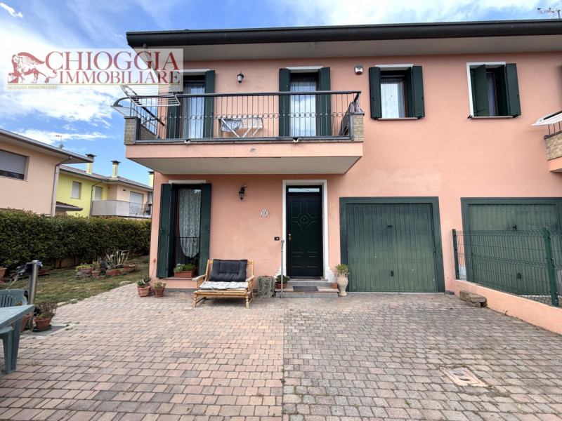 RIF.121 - A 20 minuti da Chioggia e in posizione strategica per raggiungere Padova e Venezia, pro...