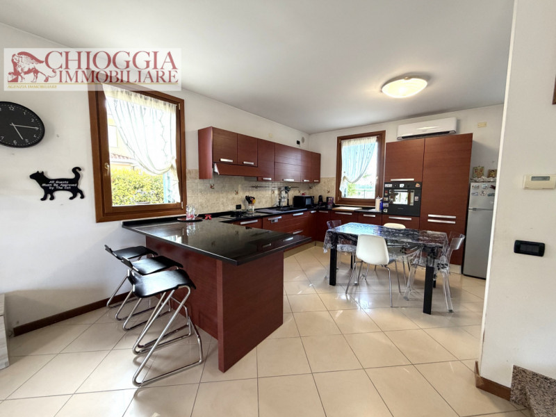 RIF.121 - A 20 minuti da Chioggia e in posizione strategica per raggiungere Padova e Venezia, pro...