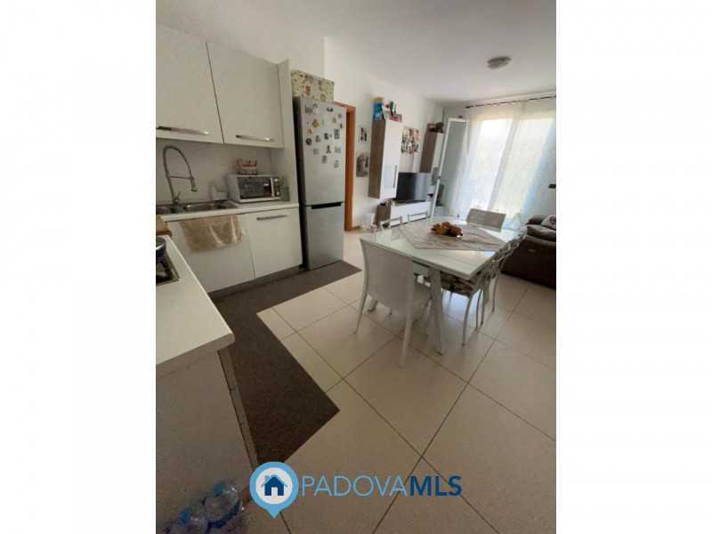 Immobile in esclusiva al Gruppo Padova MLS
PERAGA DI VIGONZA – APPARTAMENTO CON GIARDINO PRIVATO
...