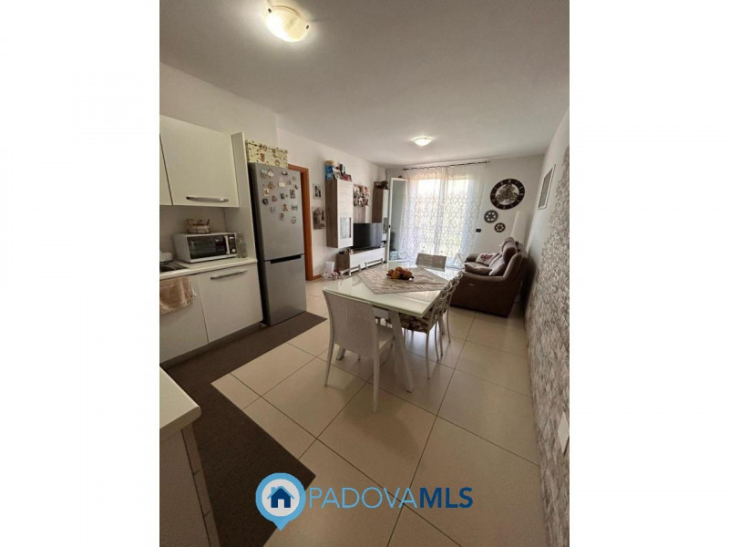Immobile in esclusiva al Gruppo Padova MLS
PERAGA DI VIGONZA – APPARTAMENTO CON GIARDINO PRIVATO
...