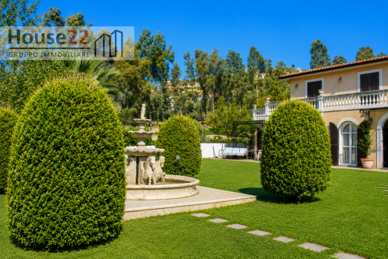 FUNARI (MESSINA - SICILIA). PRESTIGIOSA VILLA situata sulla dolce collina di Furnari, a pochi pas...