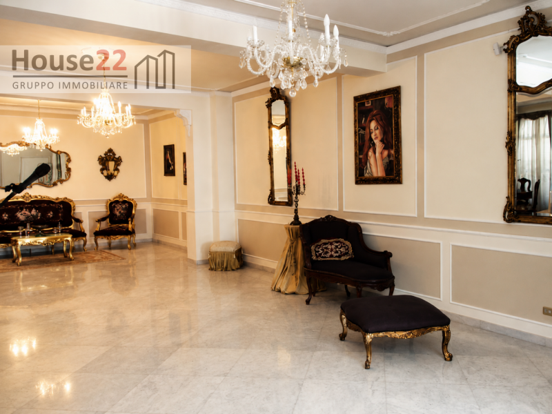 FUNARI (MESSINA - SICILIA). PRESTIGIOSA VILLA situata sulla dolce collina di Furnari, a pochi pas...