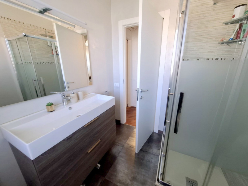 CAMIN ELEGANTE DUPLEX 3 CAMERE €.235.000 - rif.GB052

LA CASA CHE NON RICHIEDE ALCUN LAVORO: ELEG...
