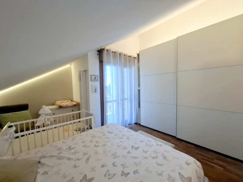 CAMIN ELEGANTE DUPLEX 3 CAMERE €.235.000 - rif.GB052

LA CASA CHE NON RICHIEDE ALCUN LAVORO: ELEG...