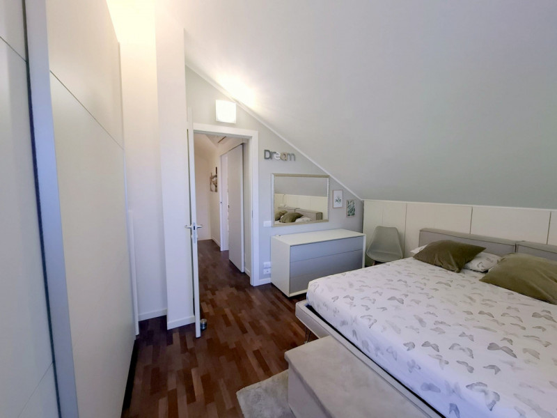 CAMIN ELEGANTE DUPLEX 3 CAMERE €.235.000 - rif.GB052

LA CASA CHE NON RICHIEDE ALCUN LAVORO: ELEG...