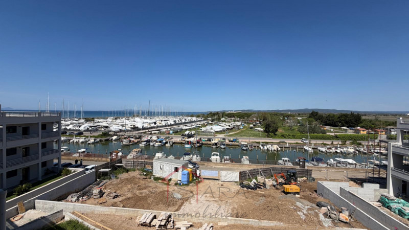 PUNTONE DI SCARLINO – APPARTAMENTO PIANO TERRA FRONTE MARINA CON GIARDINO

Nel cuore della Maremm...