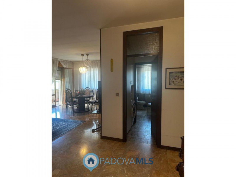 Immobile in esclusiva al Gruppo Padova MLS

Rubano in zona residenziale, comoda a scuole e serviz...