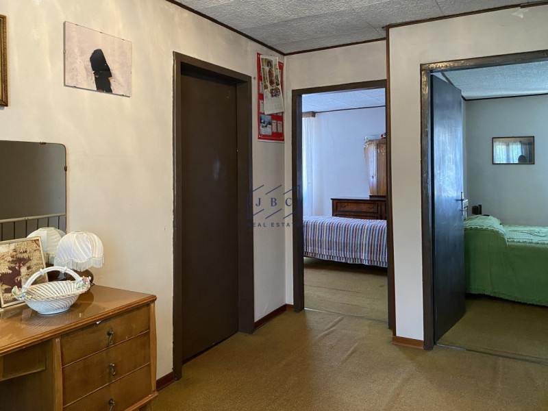 ODERZO - (Treviso)

Scopri questa spaziosa casa bifamiliare degli anni ’50, situata in una tranqu...