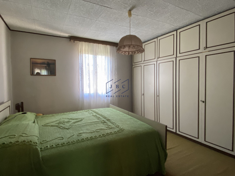 ODERZO - (Treviso)

Scopri questa spaziosa casa bifamiliare degli anni ’50, situata in una tranqu...