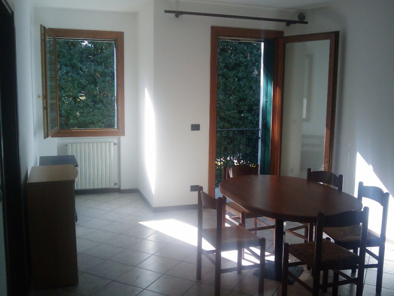 Affittasi in centro a Villa del Conte NON SI RISPONDE A TELEFONATE, INVIARE SOLO MAIL CON PROPRIA...