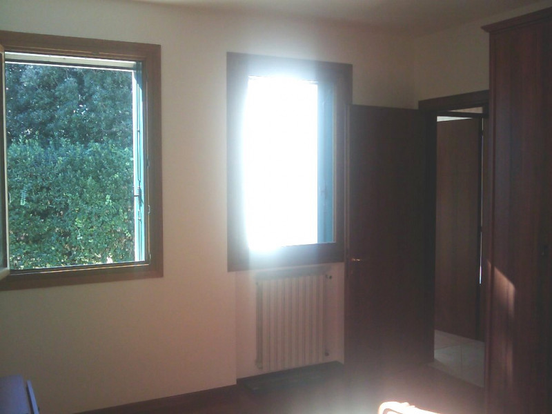 Affittasi in centro a Villa del Conte NON SI RISPONDE A TELEFONATE, INVIARE SOLO MAIL CON PROPRIA...