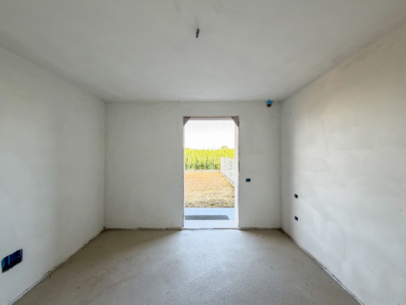 (Per INFO Vittorio 3517343301) Ad Altivole, in una piacevole e riservata zona residenziale, propo...