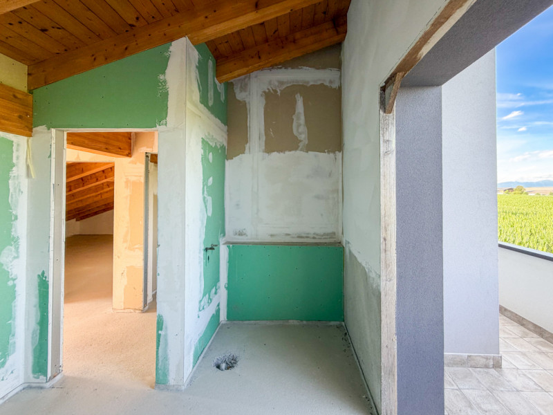 (Per INFO Vittorio 3517343301) Ad Altivole, in una piacevole e riservata zona residenziale, propo...