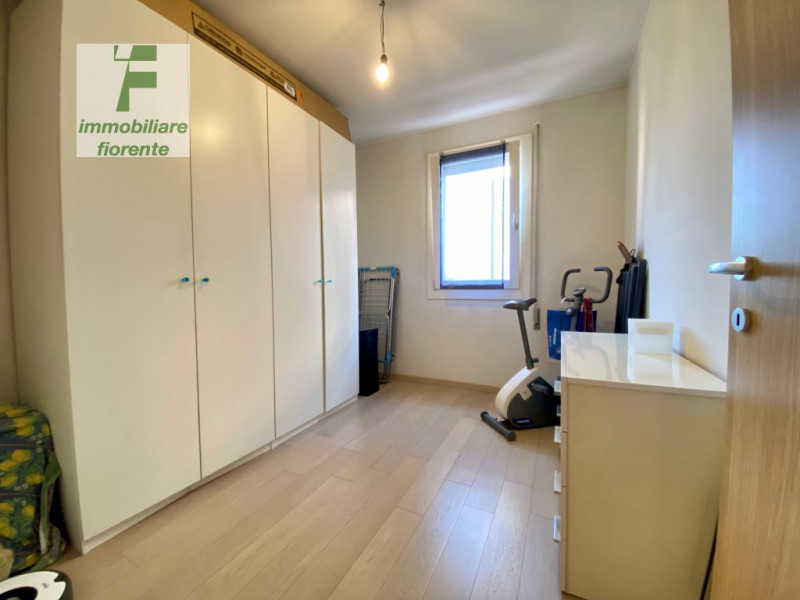 In quartiere residenziale, comodo ai servizi di prima necessità, bell'appartamento in ottimo stat...