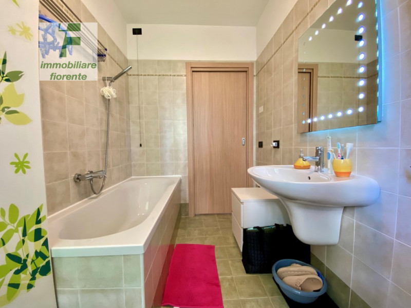 In quartiere residenziale, comodo ai servizi di prima necessità, bell'appartamento in ottimo stat...