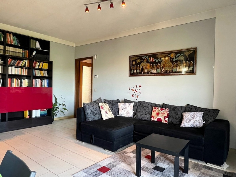 Sarmeola – Zona centrale, vista parco

In posizione comoda a tutti i servizi, proponiamo in vendi...
