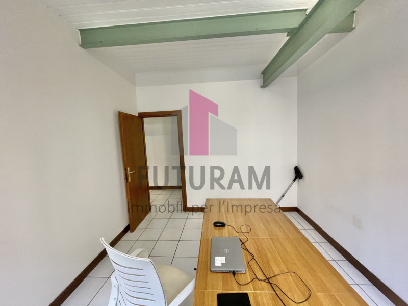 MONTEGALDA- 63FIL - PER INFO 0444/310220

Proponiamo in affitto un ufficio posizionato in punto s...