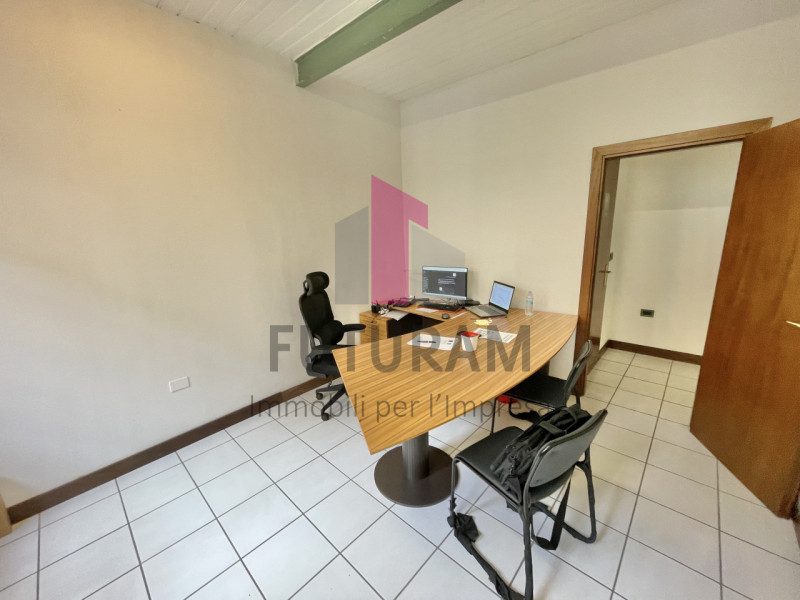 MONTEGALDA- 63FIL - PER INFO 0444/310220

Proponiamo in affitto un ufficio posizionato in punto s...