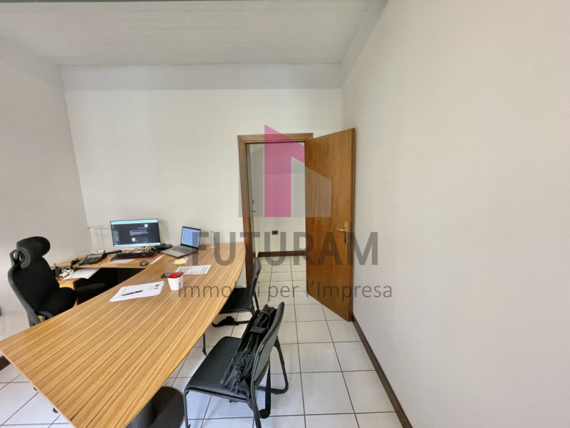 MONTEGALDA- 63FIL - PER INFO 0444/310220

Proponiamo in affitto un ufficio posizionato in punto s...