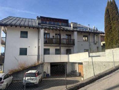 Rif. A.A.45-251

Vendita all'asta - appartamento al 2° piano con garage in data 21 luglio 2026

D...