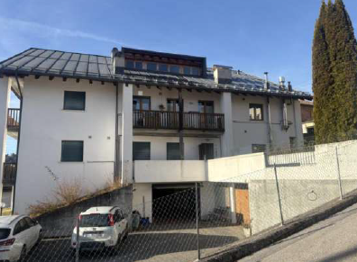 Rif. A.A.45-252

Vendita all'asta - appartamento al 2° piano con garage in data 21 luglio 2026

D...