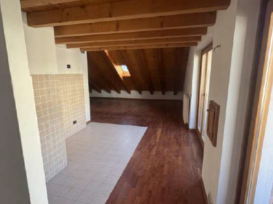 Rif. A.A.45-252

Vendita all'asta - appartamento al 2° piano con garage in data 21 luglio 2026

D...