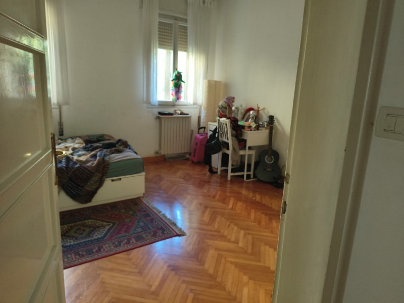 Nel cuore di San Carlo, uno dei quartieri più serviti e richiesti di Padova, proponiamo in vendit...