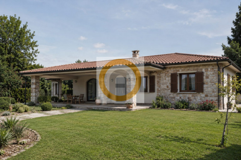 In un tranquillo e recente quartiere residenziale in comune limitrofo a Bassano del Grappa, propo...