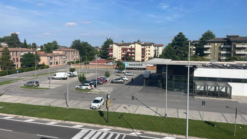 UBICAZIONE E CONTESTO
Graziosa stanza in affitto all'interno di un appartamento condiviso situato...
