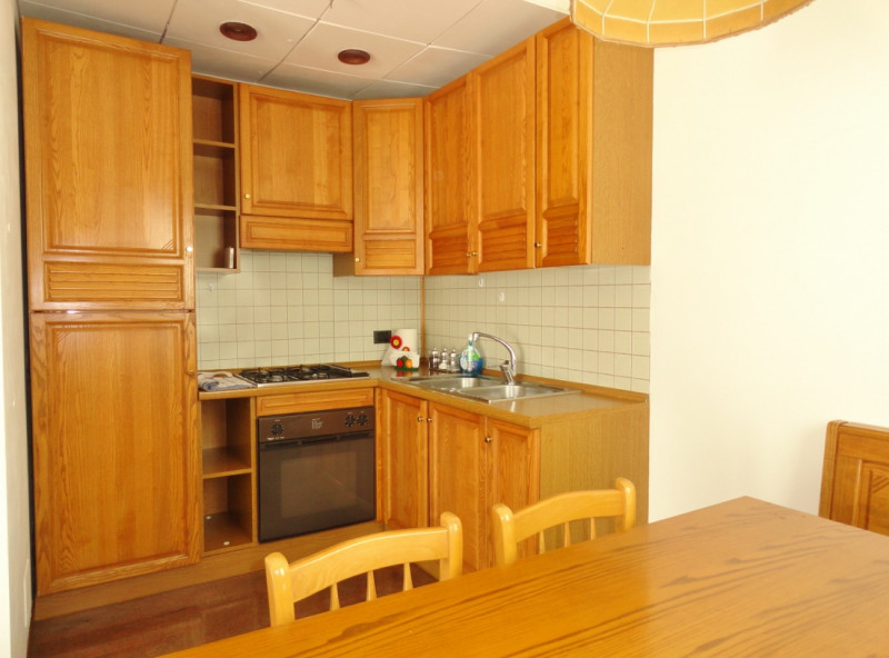 MIDI ATTICO MANSARDATO E ARREDATO - Rif. 8408
In zona residenziale e ben servita a San Lazzaro (V...