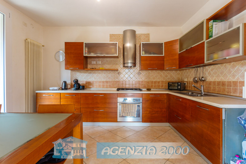 PRENOTA LA TUA NUOVA CASA !!! BELLA BIFAMILIARE CON GIARDINO E PORTICO ESCLUSIVO!!! A CONSELVE IN...