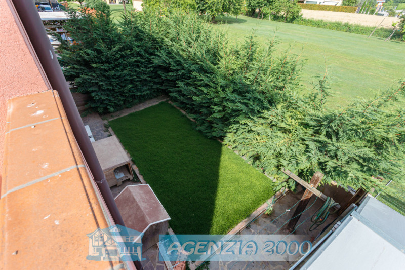 PRENOTA LA TUA NUOVA CASA !!! BELLA BIFAMILIARE CON GIARDINO E PORTICO ESCLUSIVO!!! A CONSELVE IN...