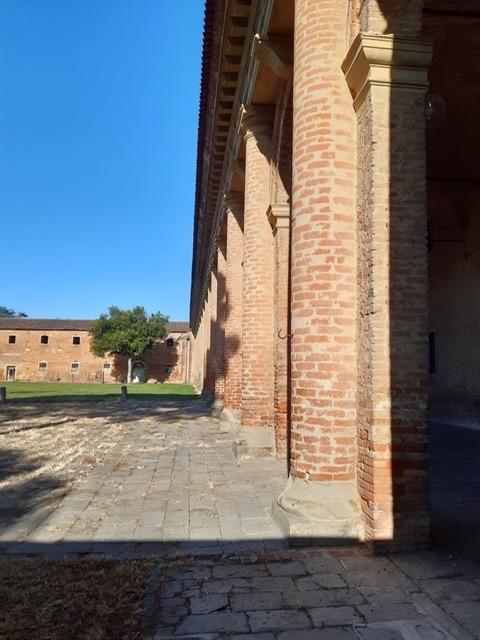 Nicoletta Dardilli di Ad Casa Padova propone in vendita in zona Saccolongo importante complesso s...