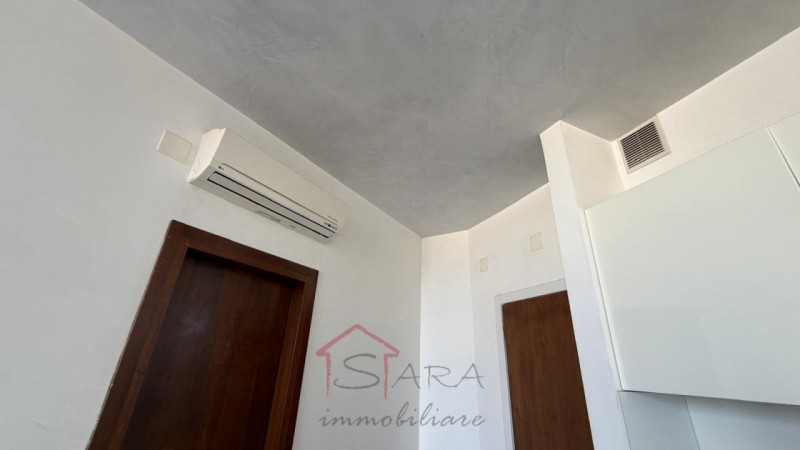 Sara Immobiliare propone in locazione, in una delle posizioni più centrali e prestigiose di Padov...