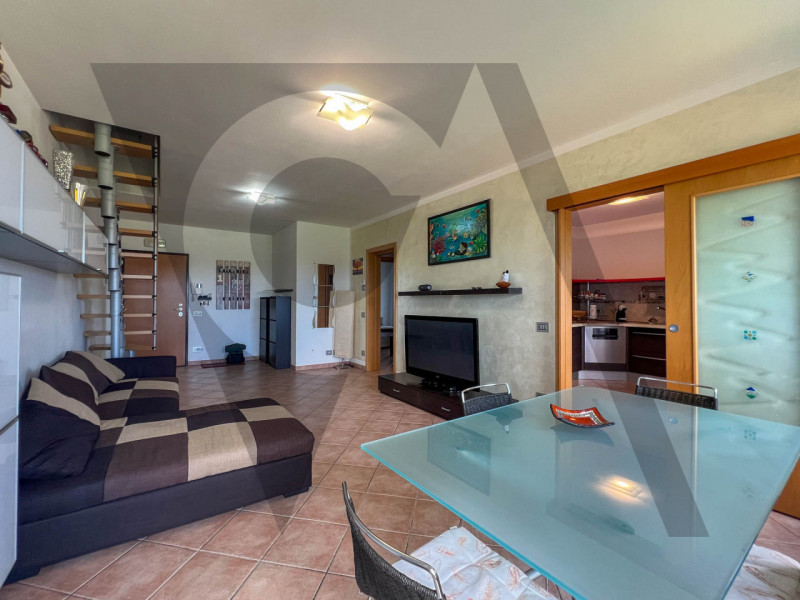 Proponiamo in vendita appartamento duplex a Conche di Codevigo, a soli 13 km da Chioggia e da Pio...