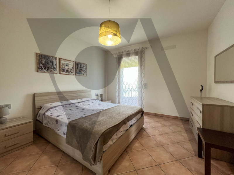 Proponiamo in vendita appartamento duplex a Conche di Codevigo, a soli 13 km da Chioggia e da Pio...