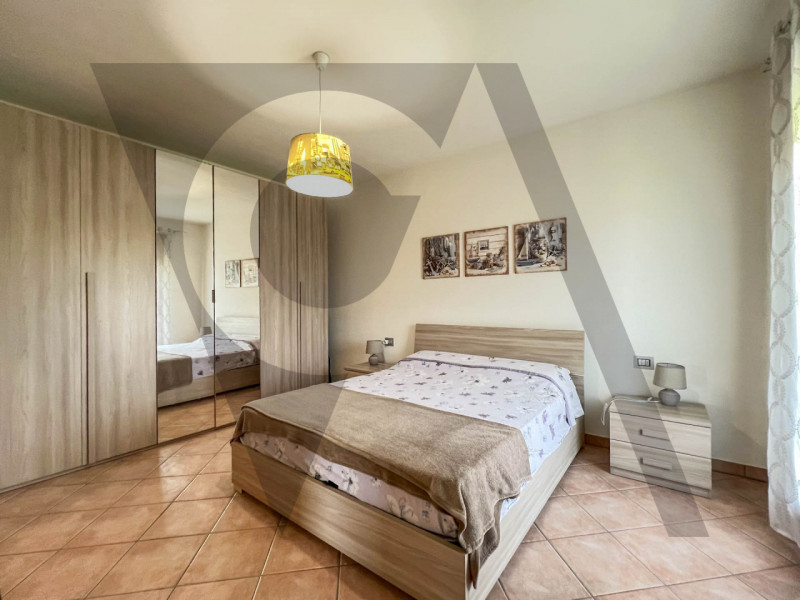 Proponiamo in vendita appartamento duplex a Conche di Codevigo, a soli 13 km da Chioggia e da Pio...