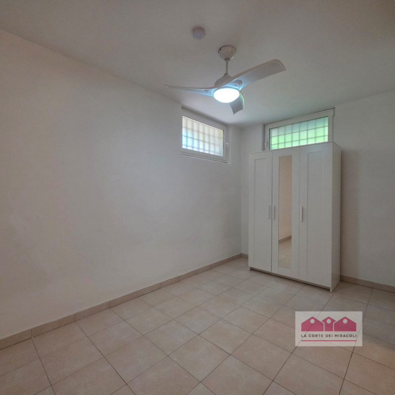 COSTABISSARA: ELEGANTE CASA SINGOLA RISTRUTTURATA CON AMPIO GIARDINO PRIVATO E NESSUN INTERVENTO ...