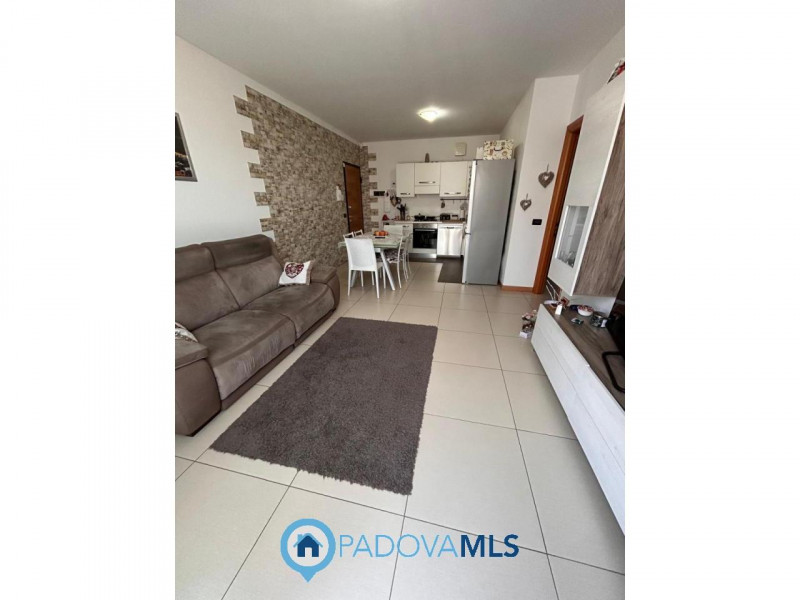 Immobile in esclusiva al Gruppo Padova MLS
PERAGA DI VIGONZA – APPARTAMENTO CON GIARDINO PRIVATO
...