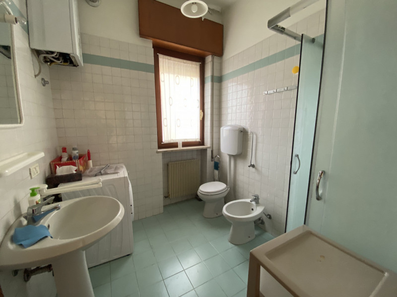 Vicenza- San Felice: Vicenza – S. Felice: Luminoso e Introvabile Mini di Generose Dimensioni
In u...