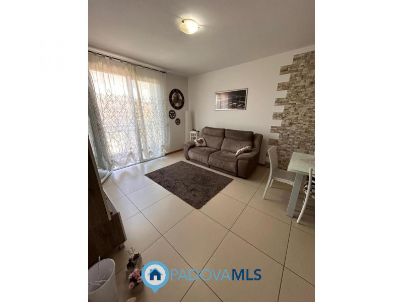Immobile in esclusiva al Gruppo Padova MLS
PERAGA DI VIGONZA – APPARTAMENTO CON GIARDINO PRIVATO
...