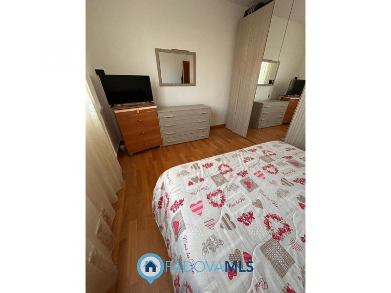 Immobile in esclusiva al Gruppo Padova MLS
PERAGA DI VIGONZA – APPARTAMENTO CON GIARDINO PRIVATO
...