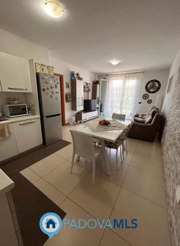 Immobile in esclusiva al Gruppo Padova MLS
PERAGA DI VIGONZA – APPARTAMENTO CON GIARDINO PRIVATO
...