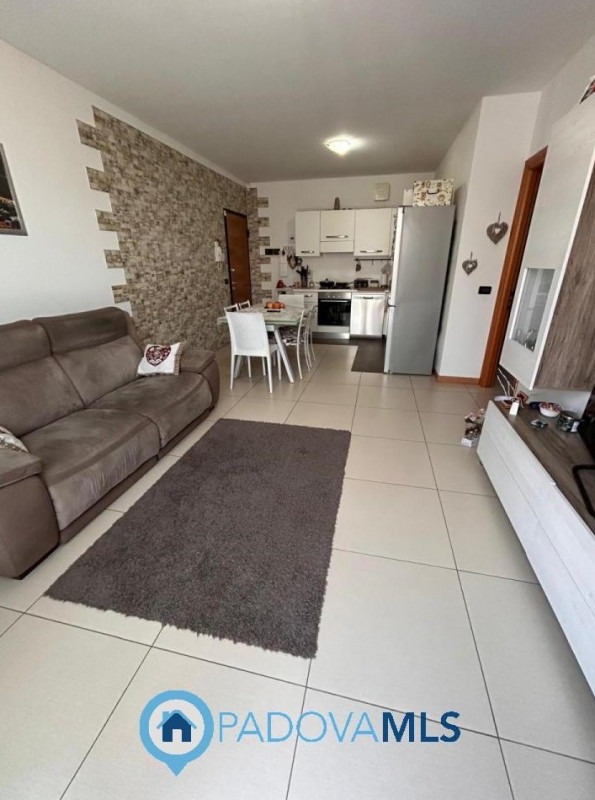 Immobile in esclusiva al Gruppo Padova MLS
PERAGA DI VIGONZA – APPARTAMENTO CON GIARDINO PRIVATO
...