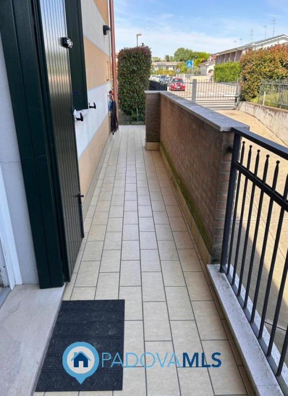 Immobile in esclusiva al Gruppo Padova MLS
PERAGA DI VIGONZA – APPARTAMENTO CON GIARDINO PRIVATO
...